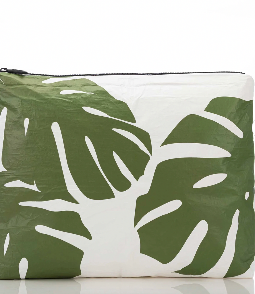 Max Monstera Pouch in Seaweed