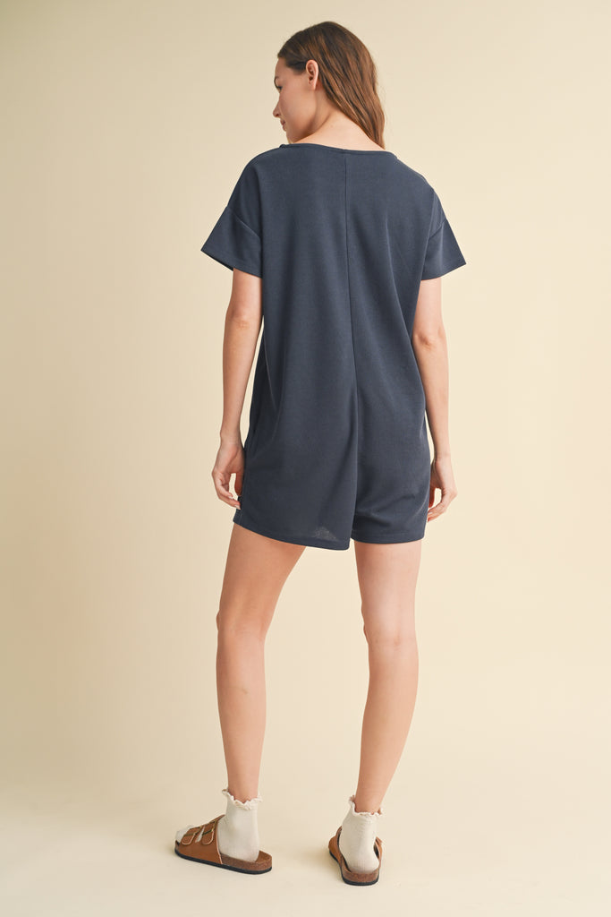 BUTTON-UP KNIT ROMPER NAVY