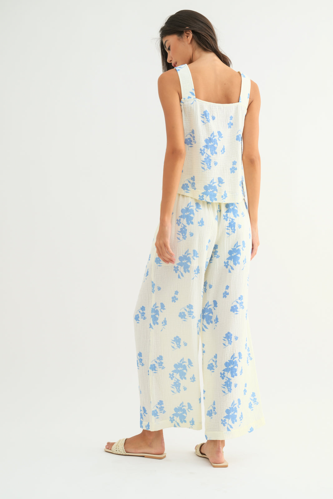 FLORAL RELAXED CROP TOP AND PANTS SET Blue