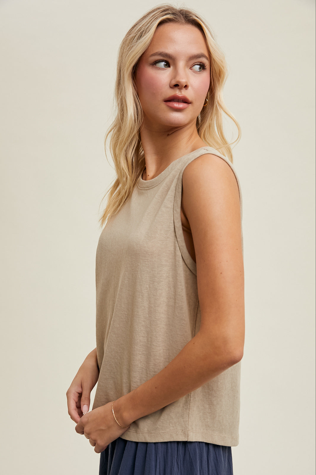 COTTON ROLLED-UP SLEEVE TANK TOP TAUPE