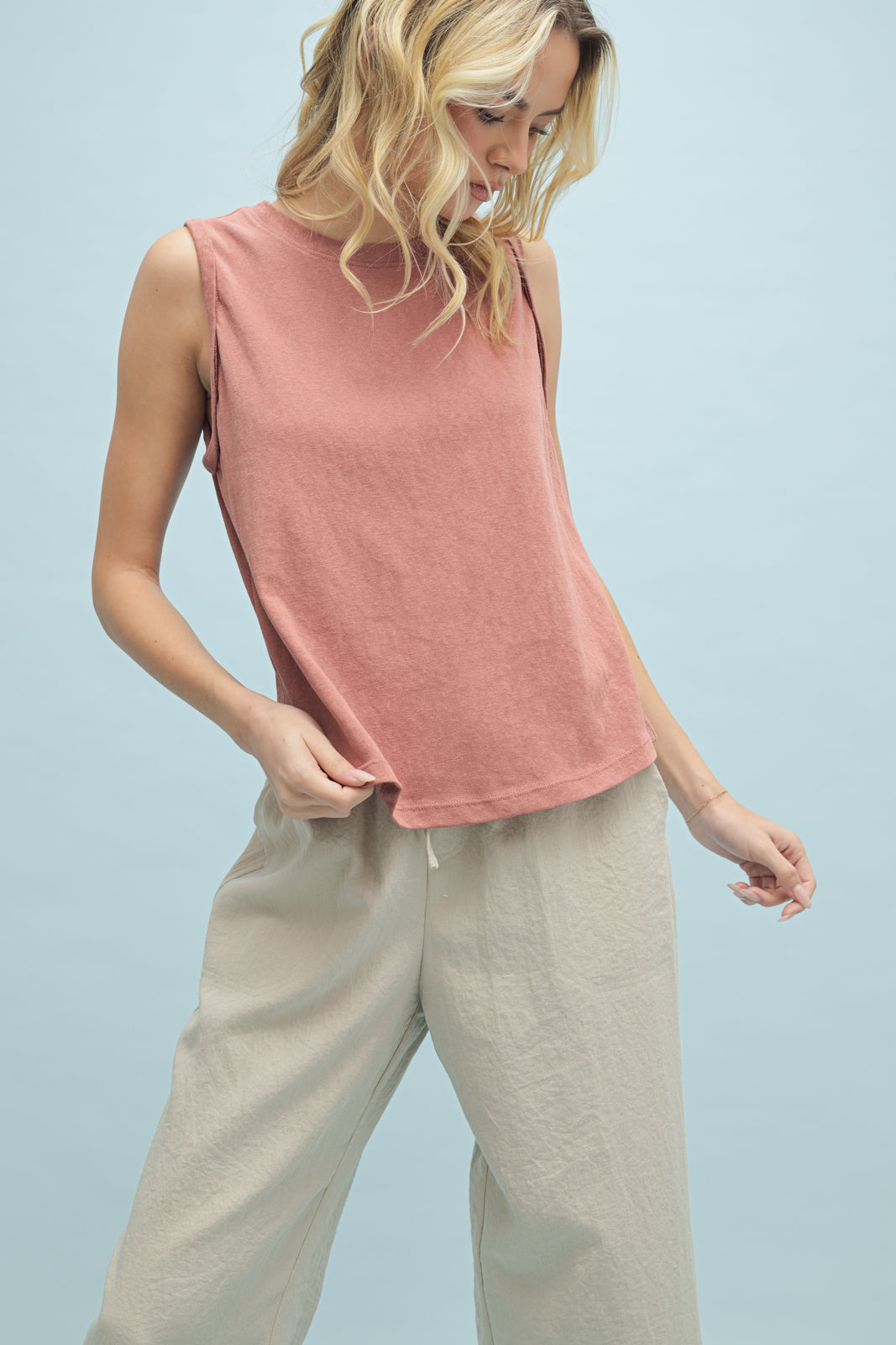 COTTON ROLLED-UP SLEEVE TANK TOP Sienna