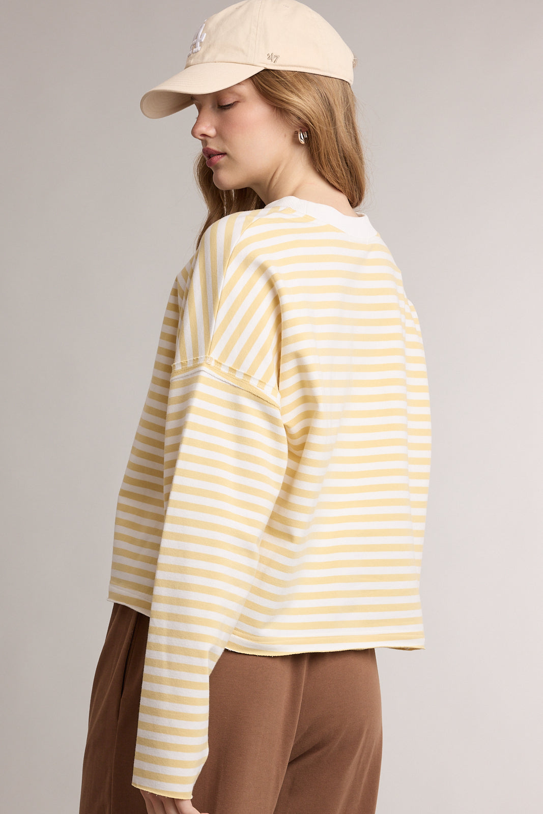 STRIPE OVERSIZED CREW NECK SWEATSHIRT BANANA