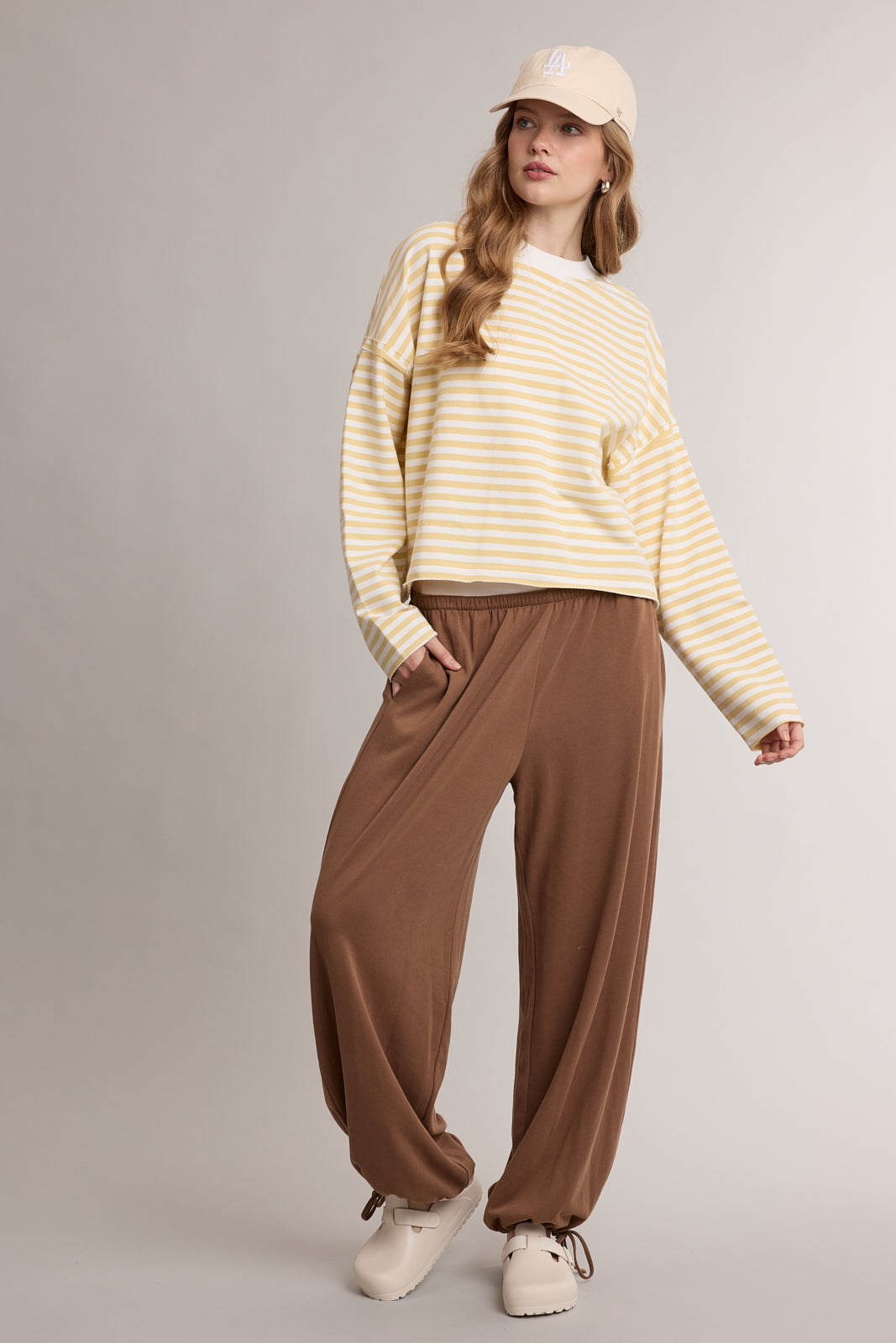 STRIPE OVERSIZED CREW NECK SWEATSHIRT BANANA