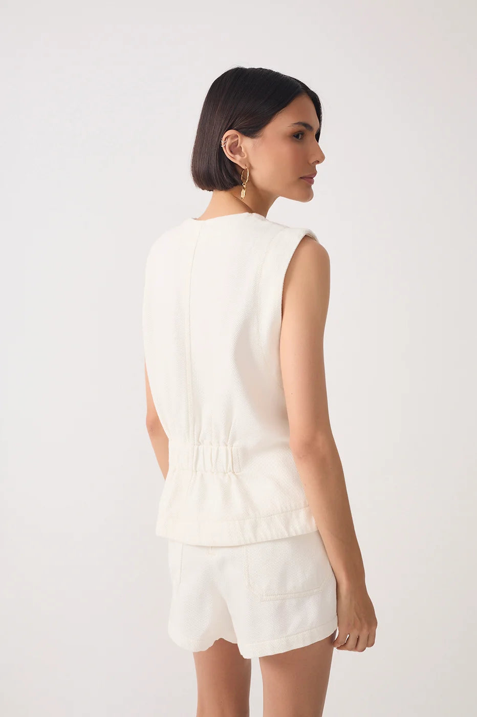 Off-White Crew Neck Buttoned Sleeveless Twill Vest