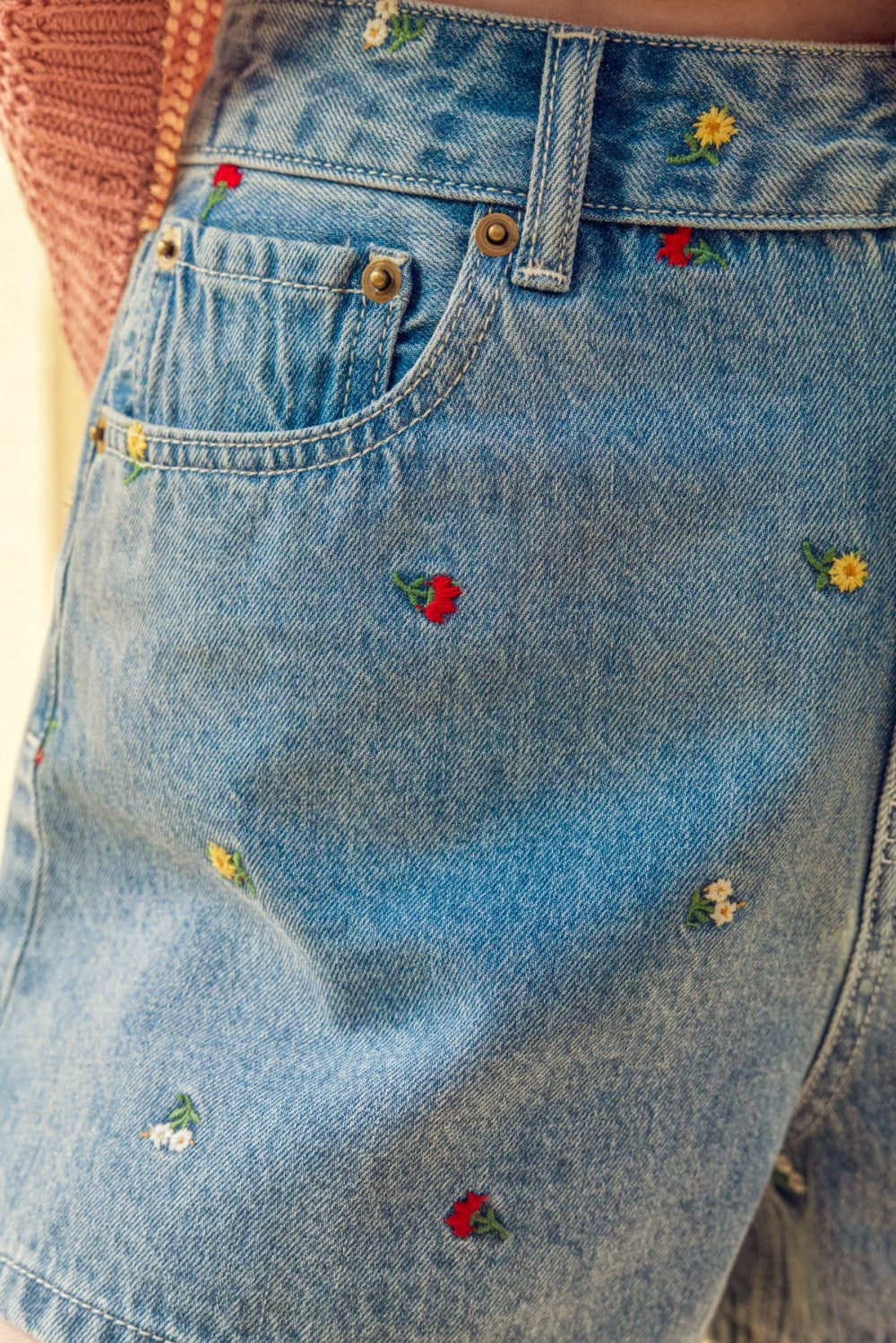 Embroidery Denim Shorts