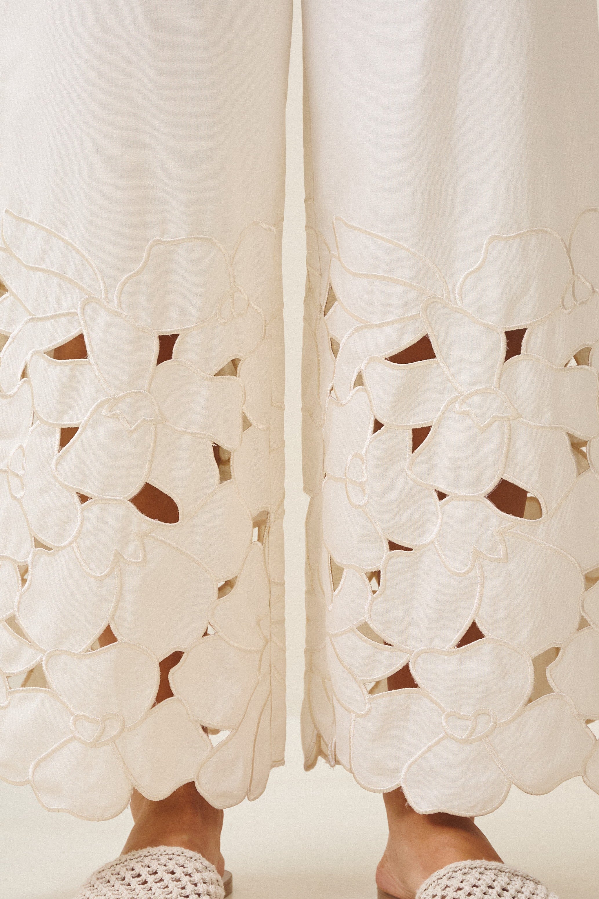 Linen Floral Embroidered Cut Out Pants Cream