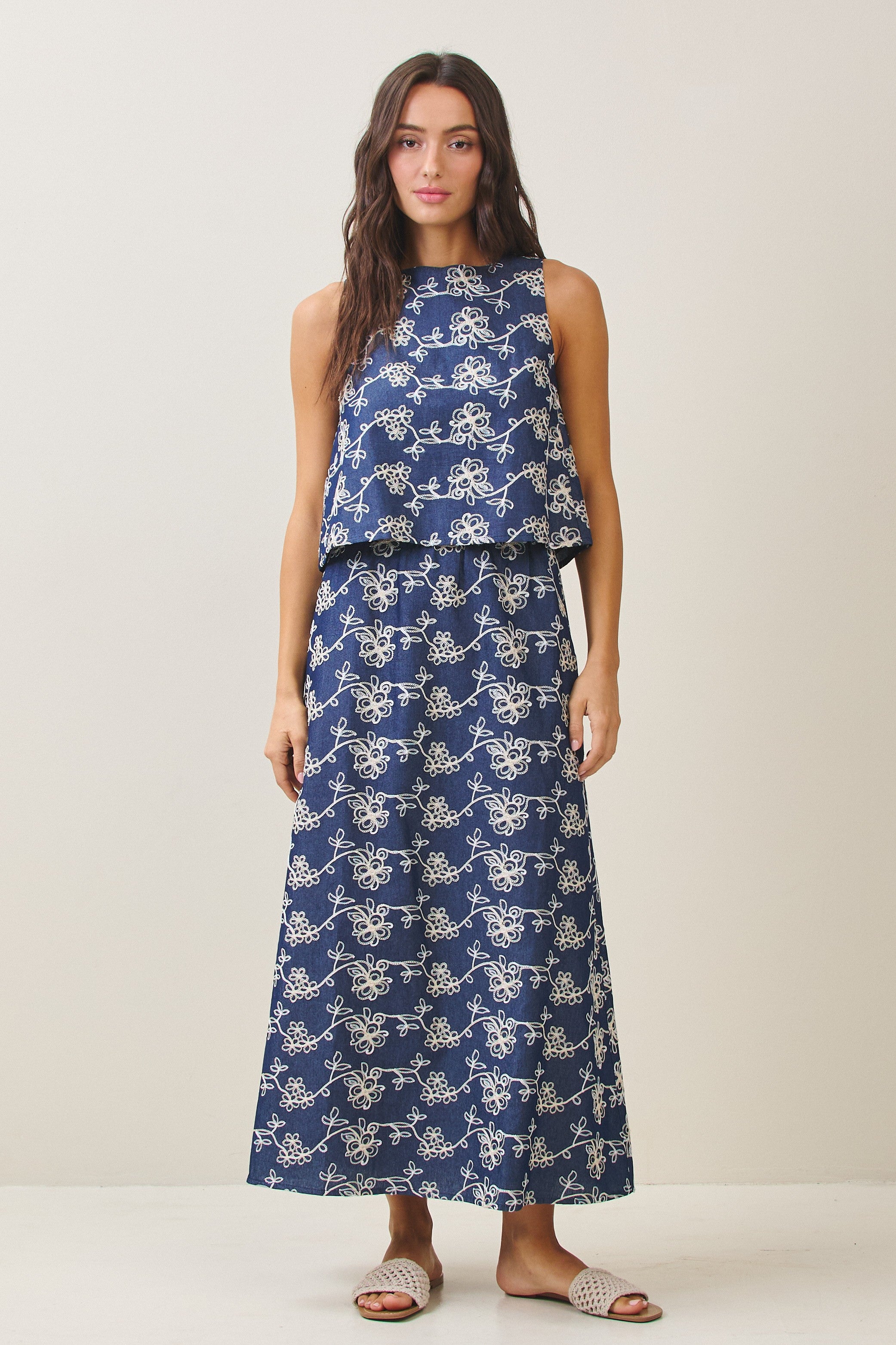 Embroidered Top Azul