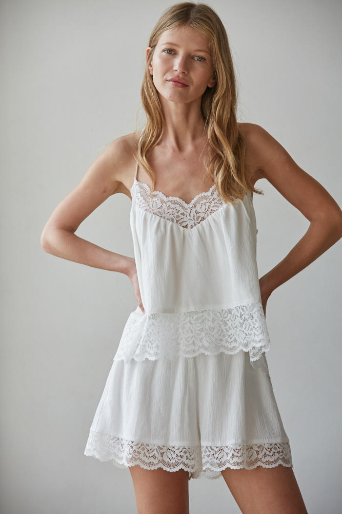 Alysee Bottom White
