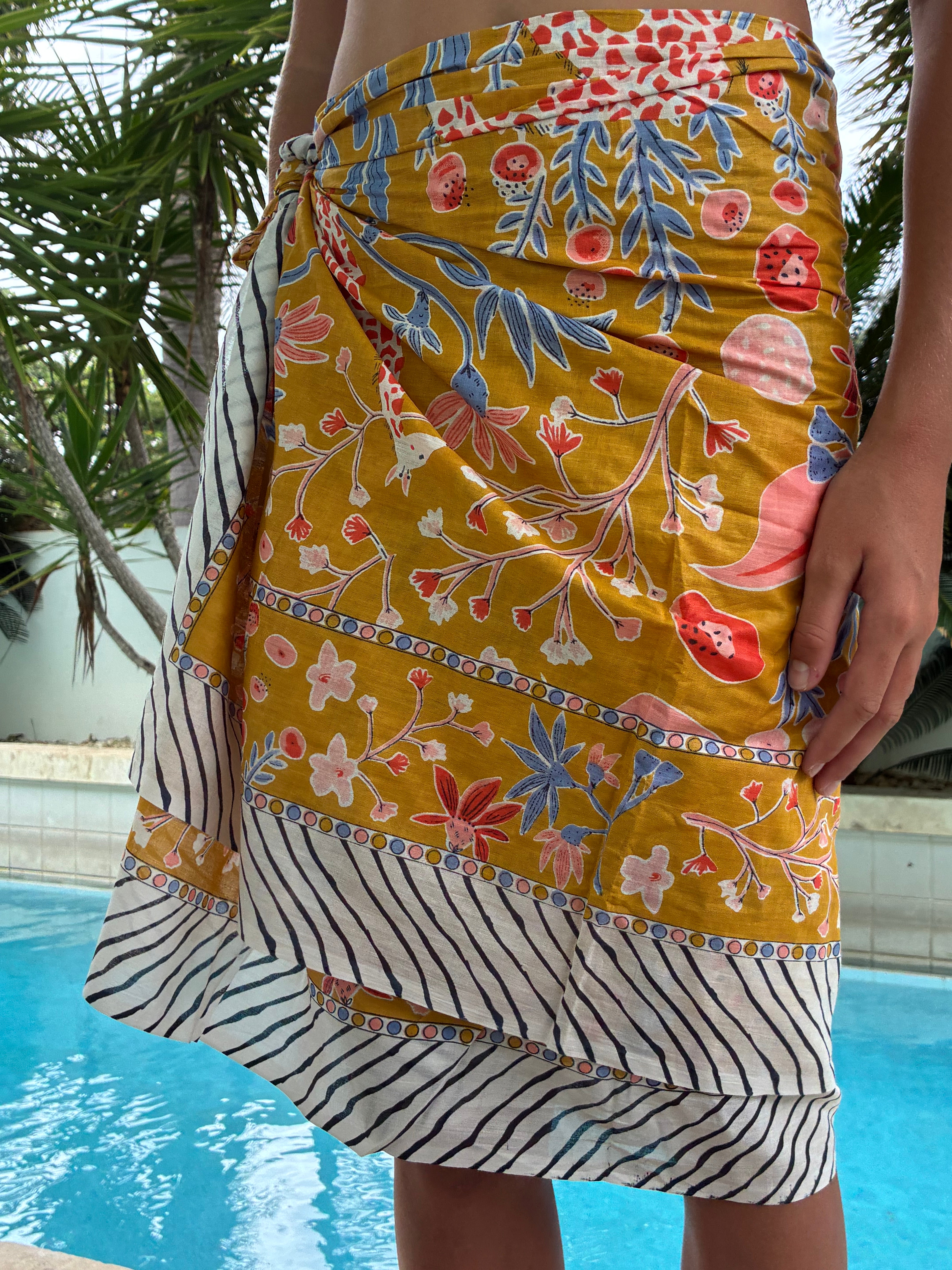 Giraffe Garden Sarong
