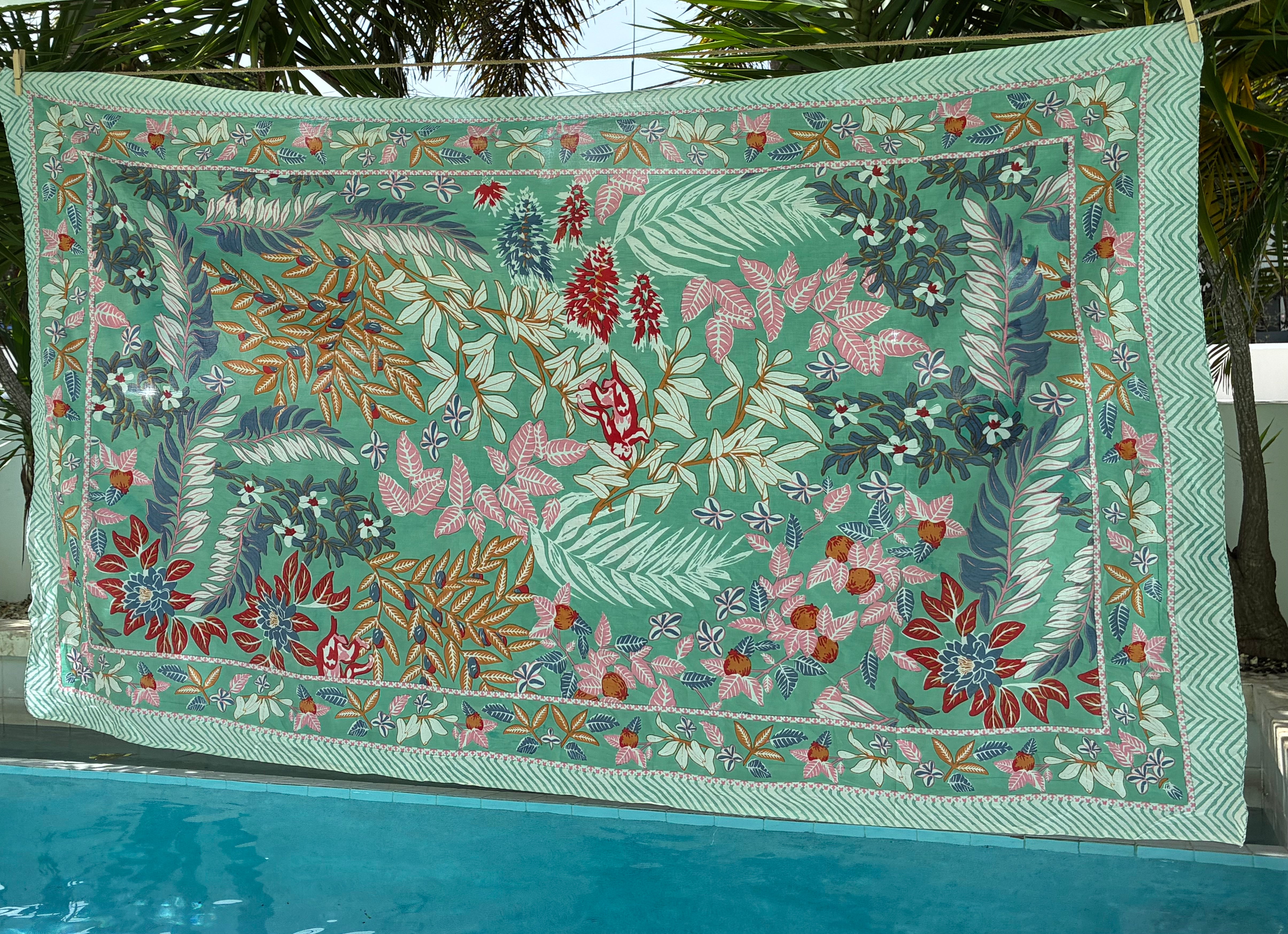 Tropicalia Sarong