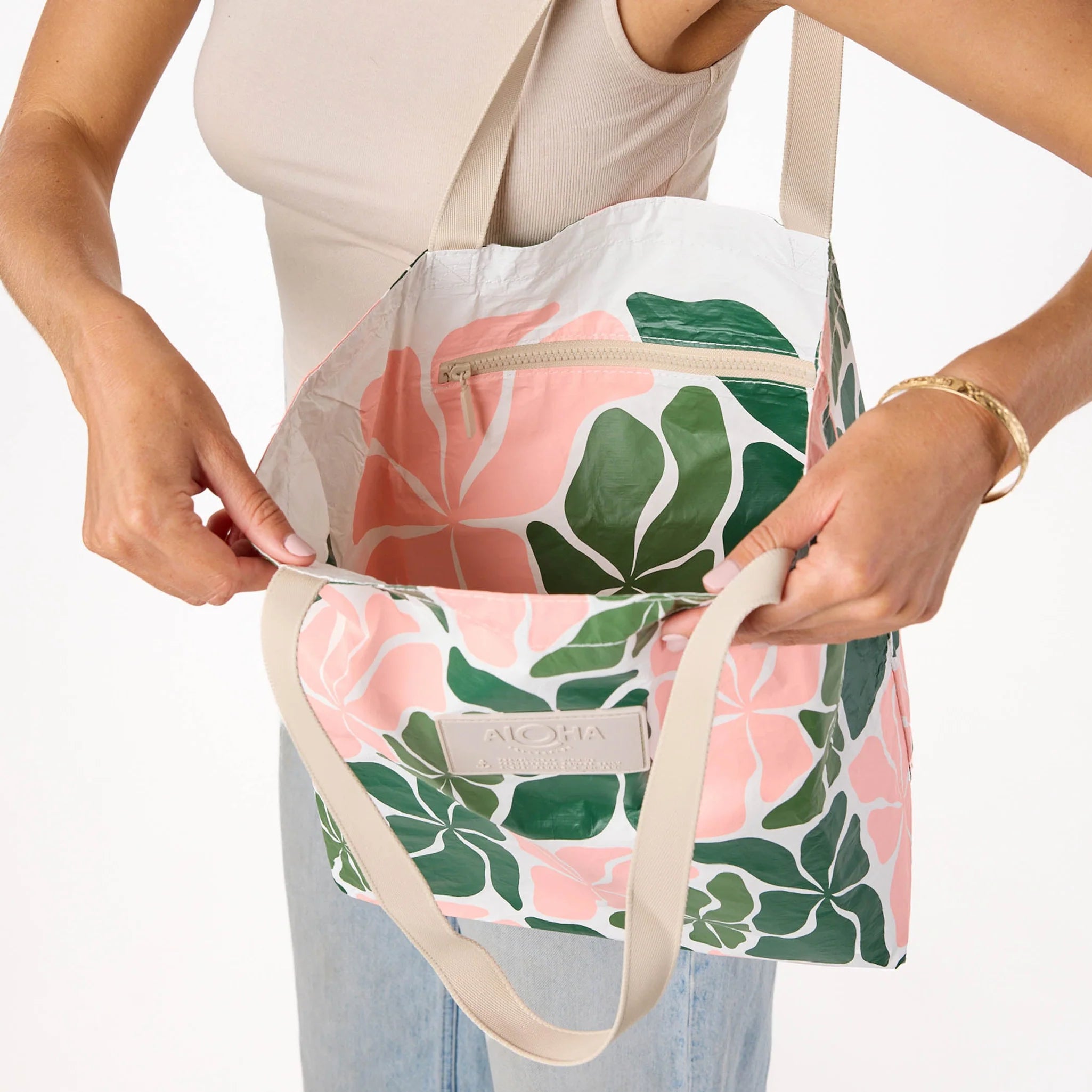 Aloha Wavy Reversible Tote Vineyard