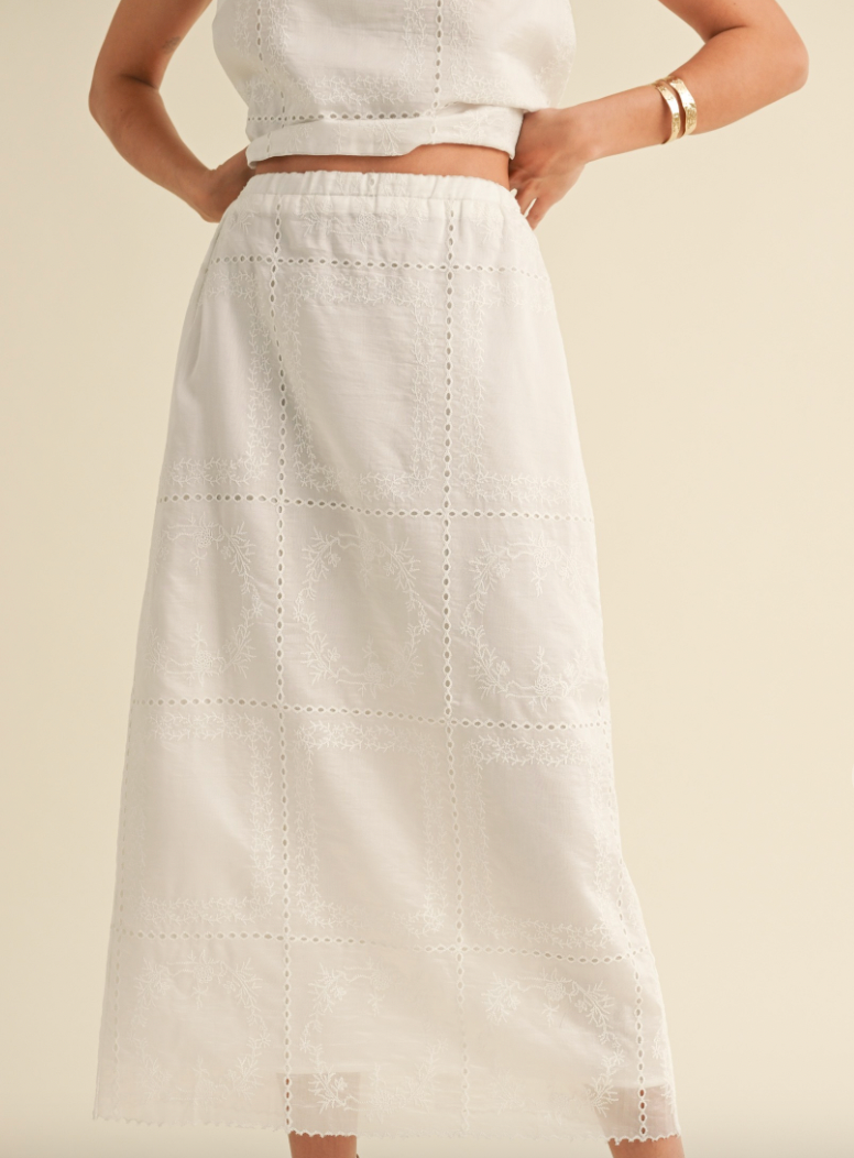 EYELET DETAIL SKIRT