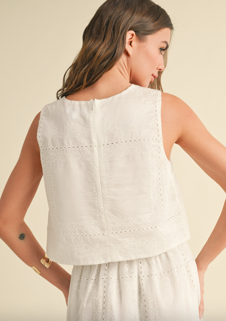 EYELET DETAIL SLEEVELESS TOP