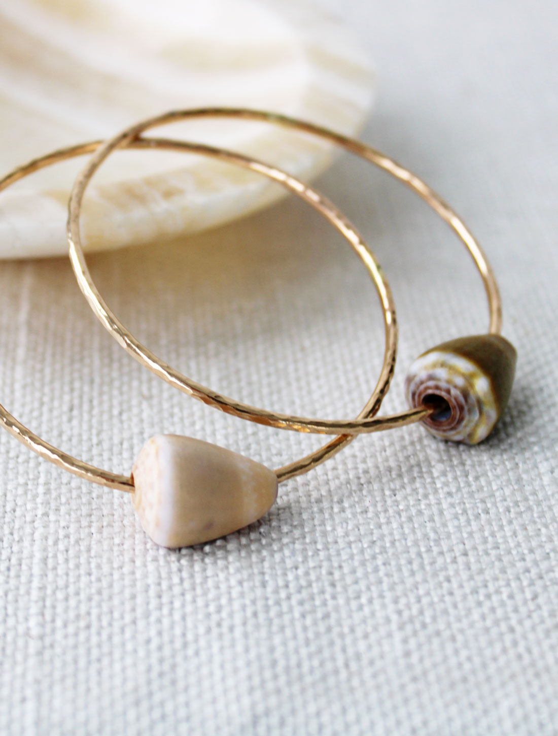 Gold Sea Shell Bangle Set 006