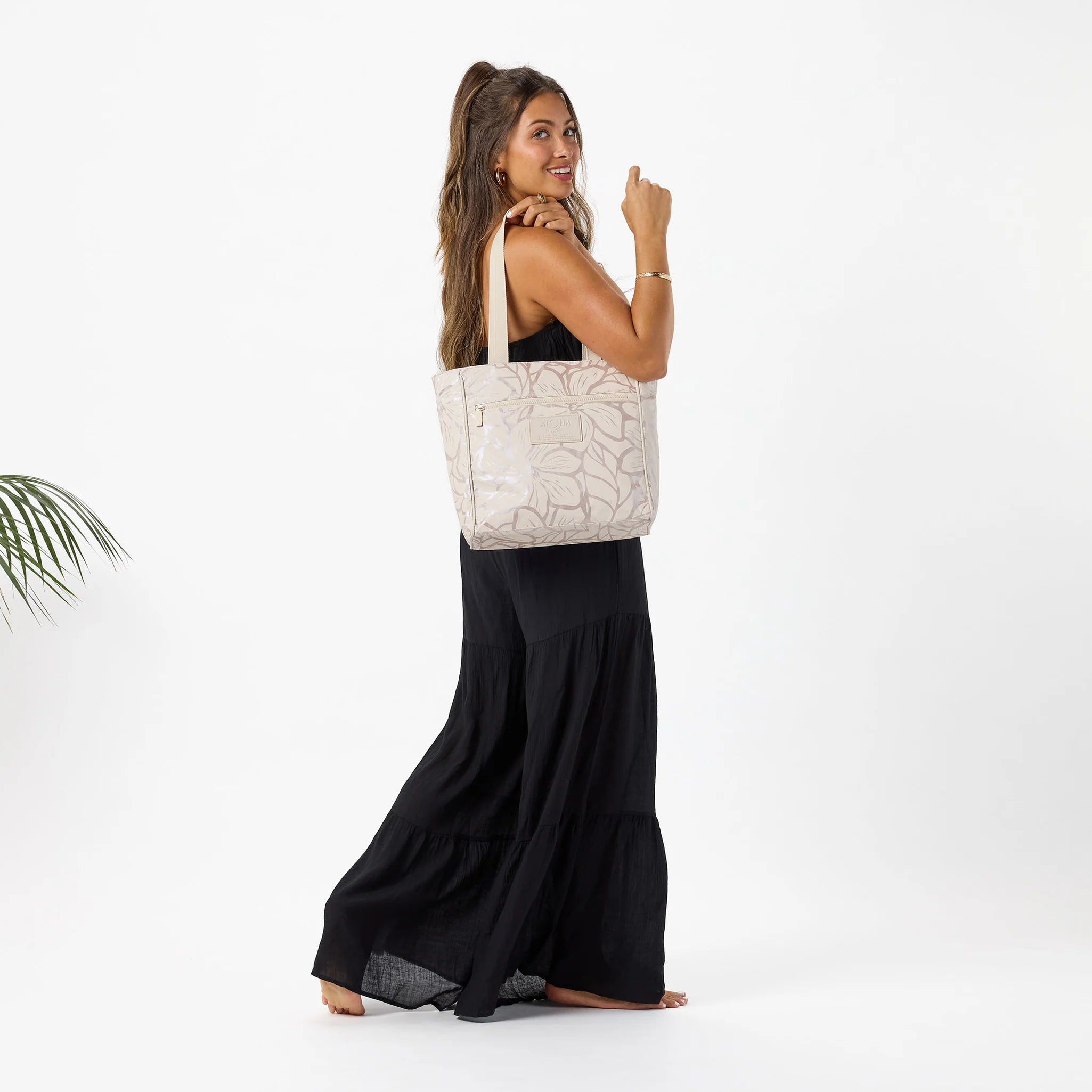 Aloha Go To Tote in Oyster