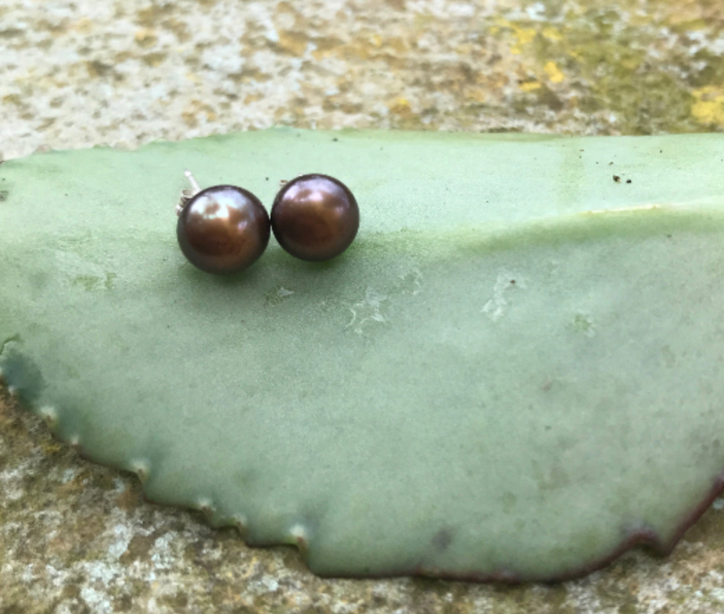 Black Pearl Stud Earrings