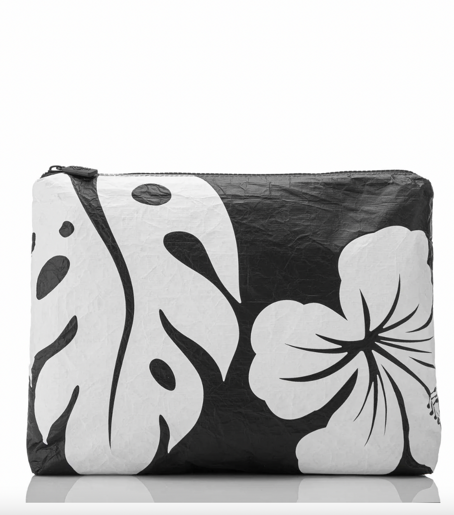 Mid Waipi'o Pouch in White/ Black